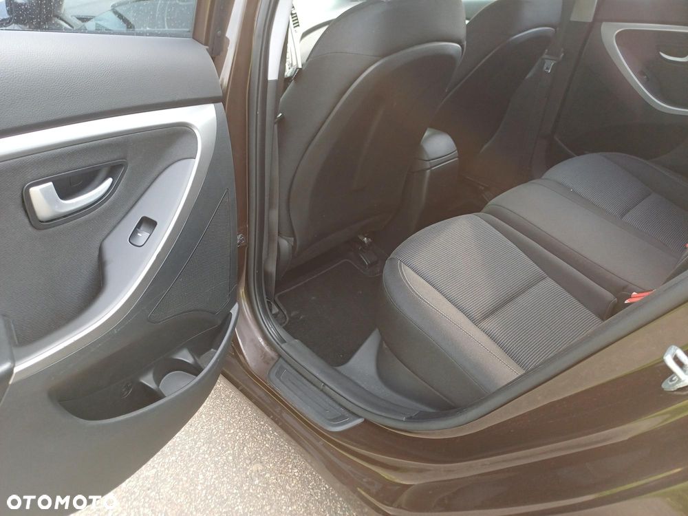 Hyundai i30 blue 1.6 GDI Trend - 10