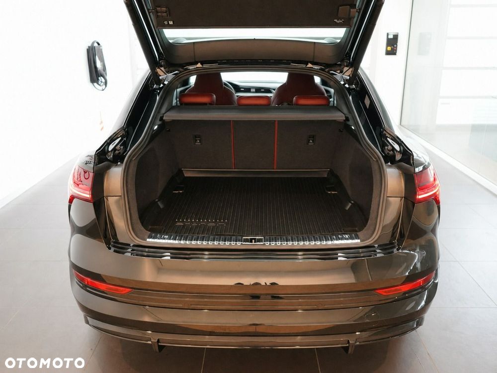 Audi e-tron Sportback - 9