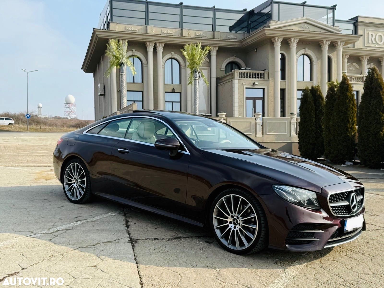 Mercedes-Benz E 220 d Coupe 9G-TRONIC AMG Line - 1