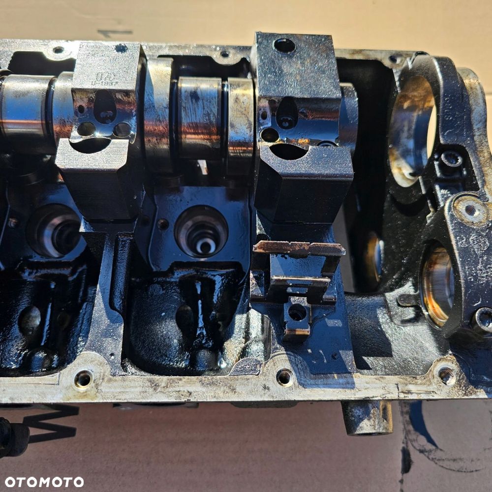 VW T5 2.5 TDI BNZ głowica 070103373 132 000 KM STAN IDEALNY - 4