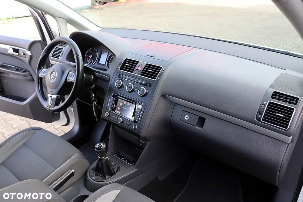 Volkswagen Touran 2.0 TDI DPF Life - 22