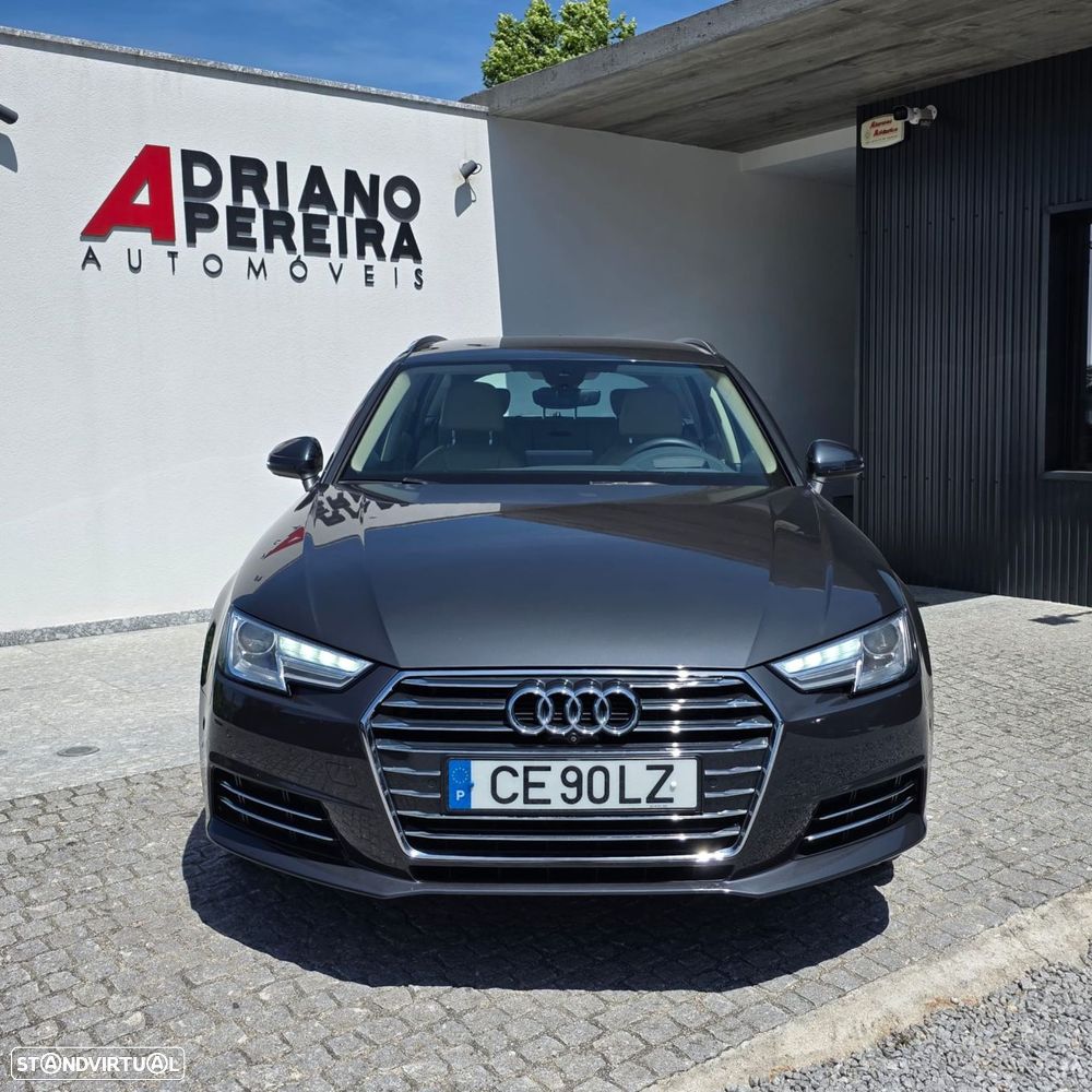 Audi A4 Avant 2.0 TDI Design - 10