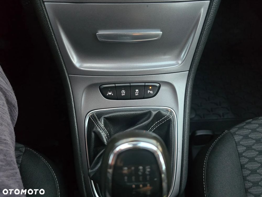 Opel Astra 1.6 D (CDTI) Start/Stop Edition - 8