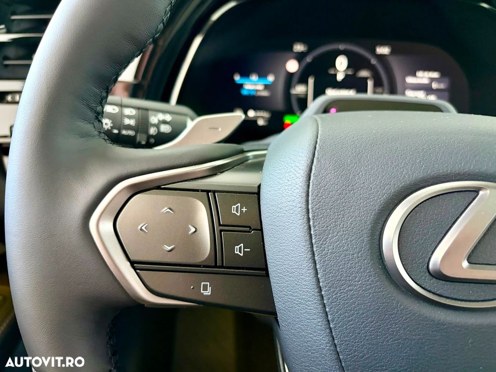 Lexus Seria RX 450h+ E-Four PHEV Luxury - 33