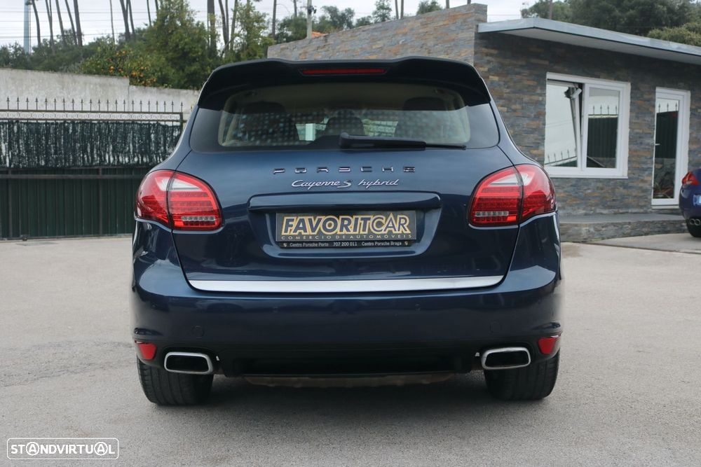 Porsche Cayenne S - 3