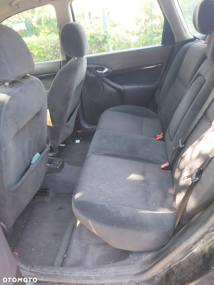 Ford Focus 1.6 Ghia - 7