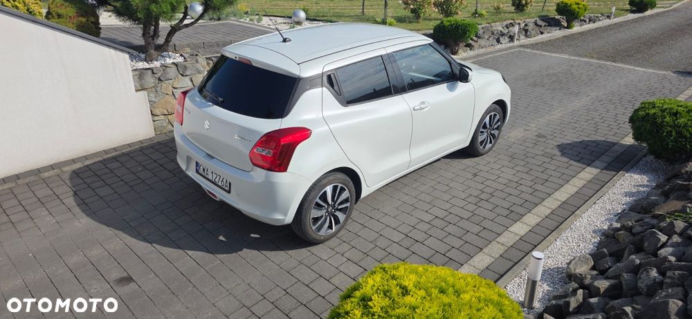 Suzuki Swift 1.2 Premium Plus CVT - 9