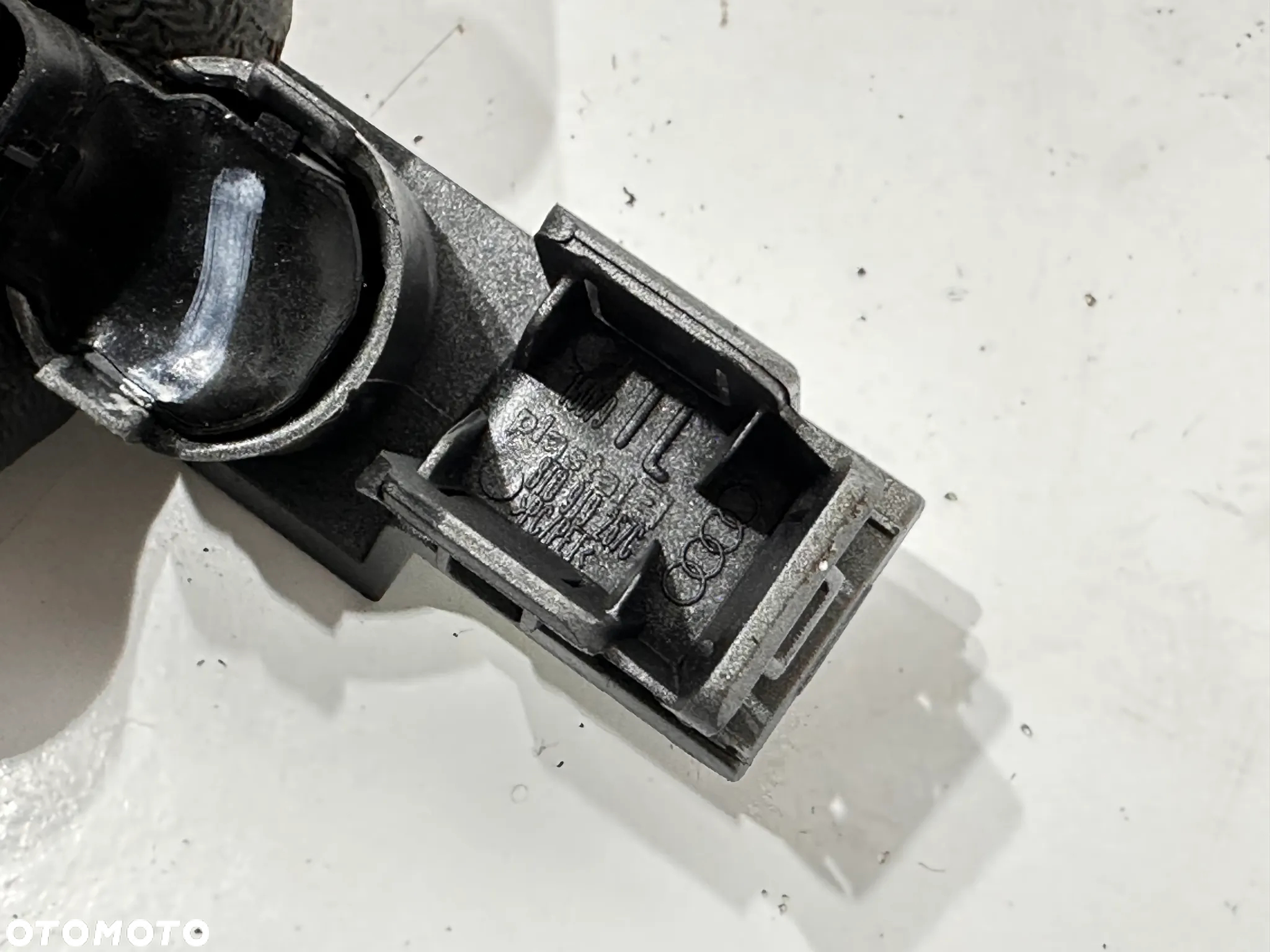 Czujnik PDC  atrapa   AUDI A5 S5 8T0 420919275 - 4