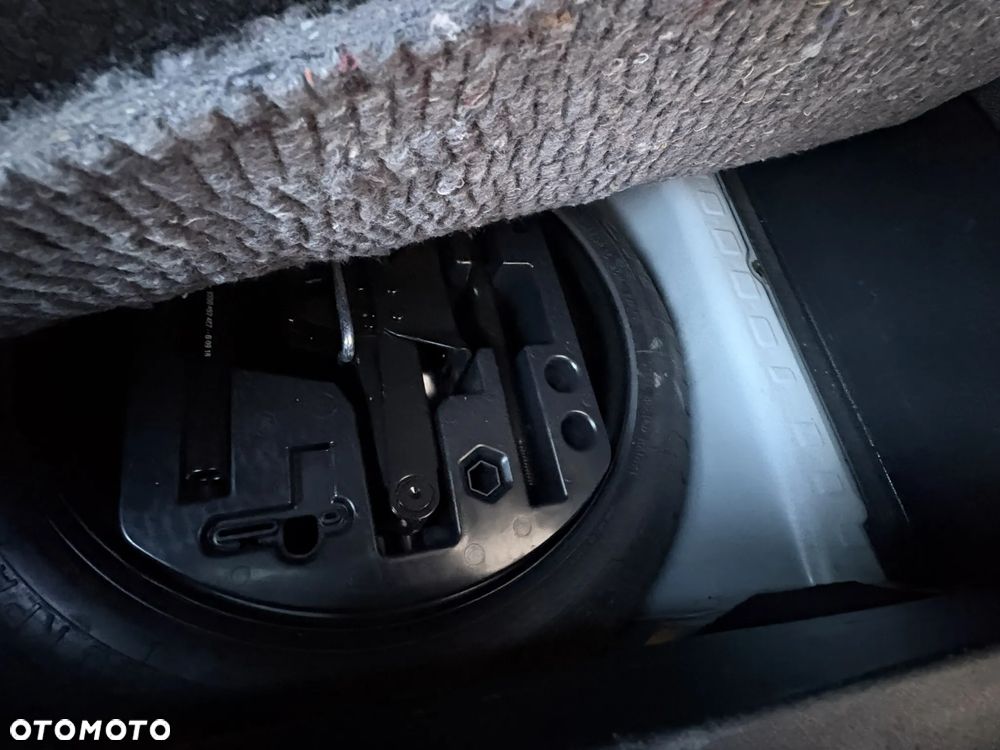 Renault Captur - 23