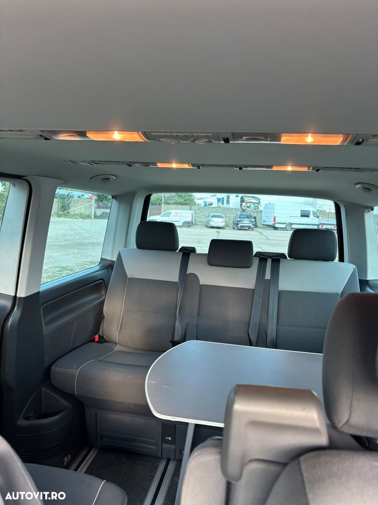 Volkswagen Multivan - 9