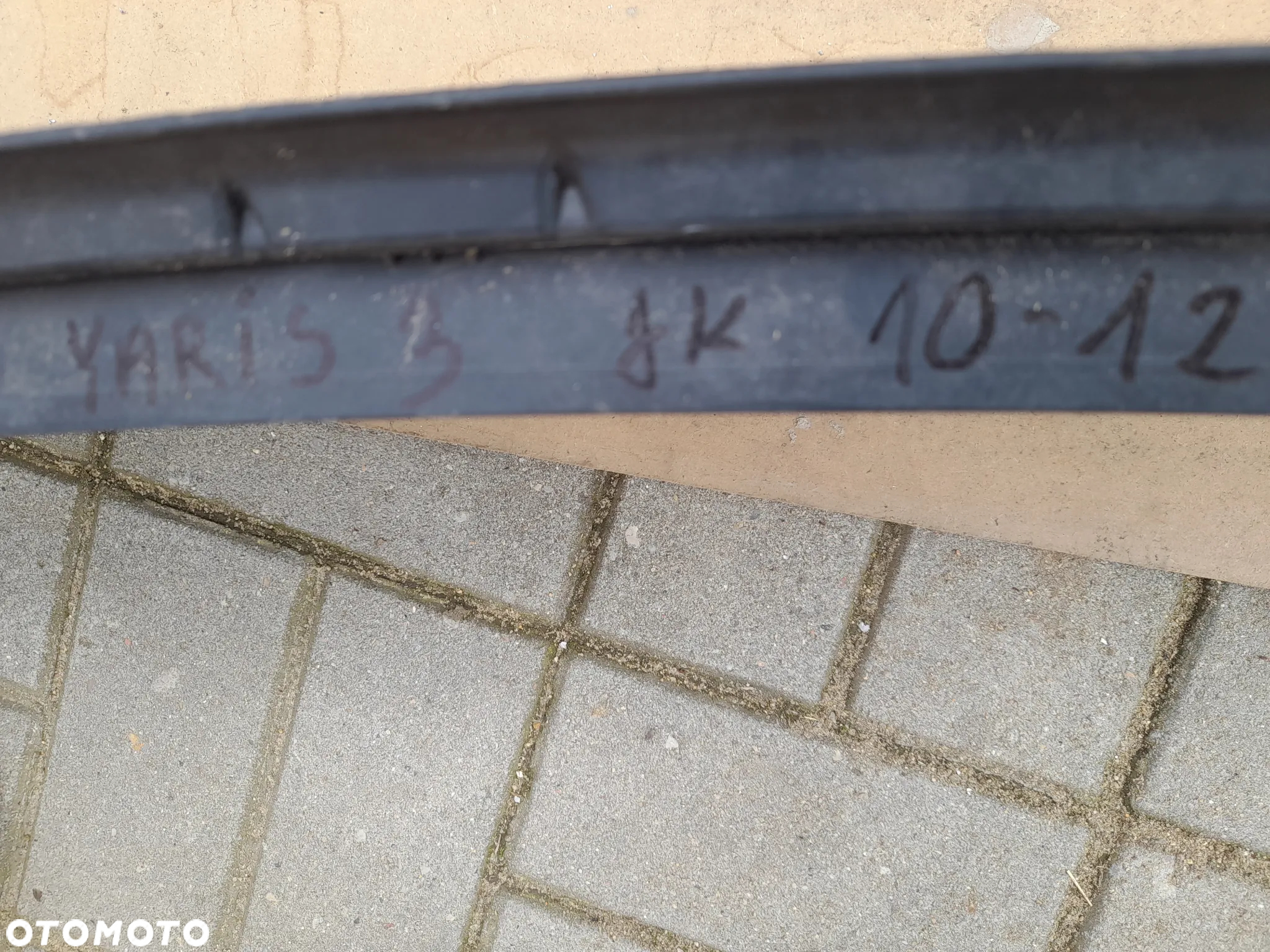 TOYOTA YARIS 3 III KRATKA ŚRODKOWA ZDERZAK PRZEDNI PRZÓD 11-> - 5