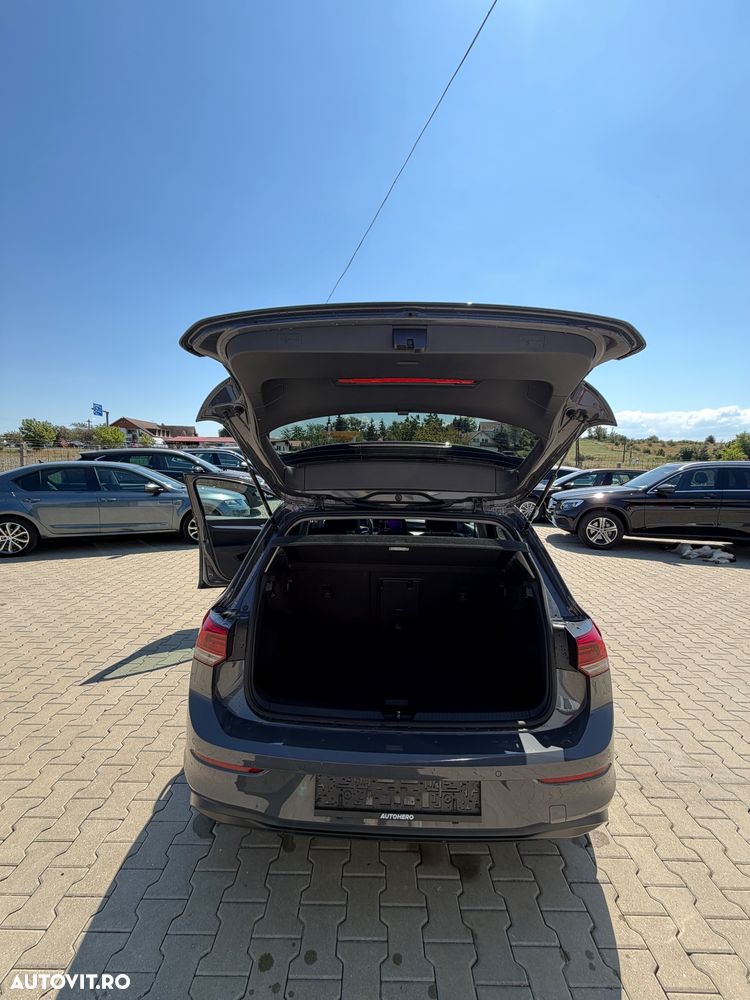 Volkswagen Golf - 18