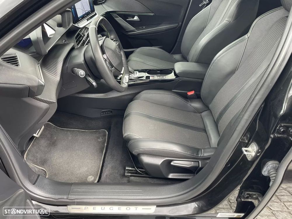 Peugeot e-208 50 kWh GT Line - 16