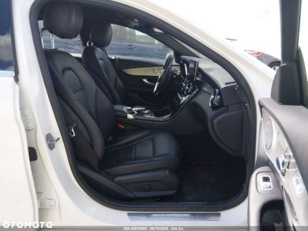Mercedes-Benz C-Class 2018 photo 5