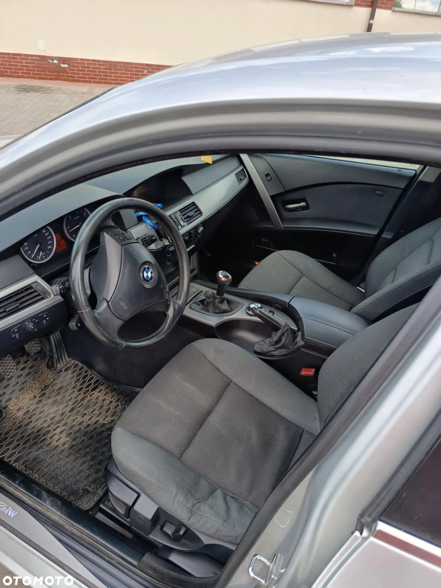 BMW Seria 5 525d - 6