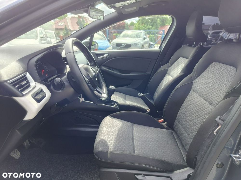 Renault Clio - 7