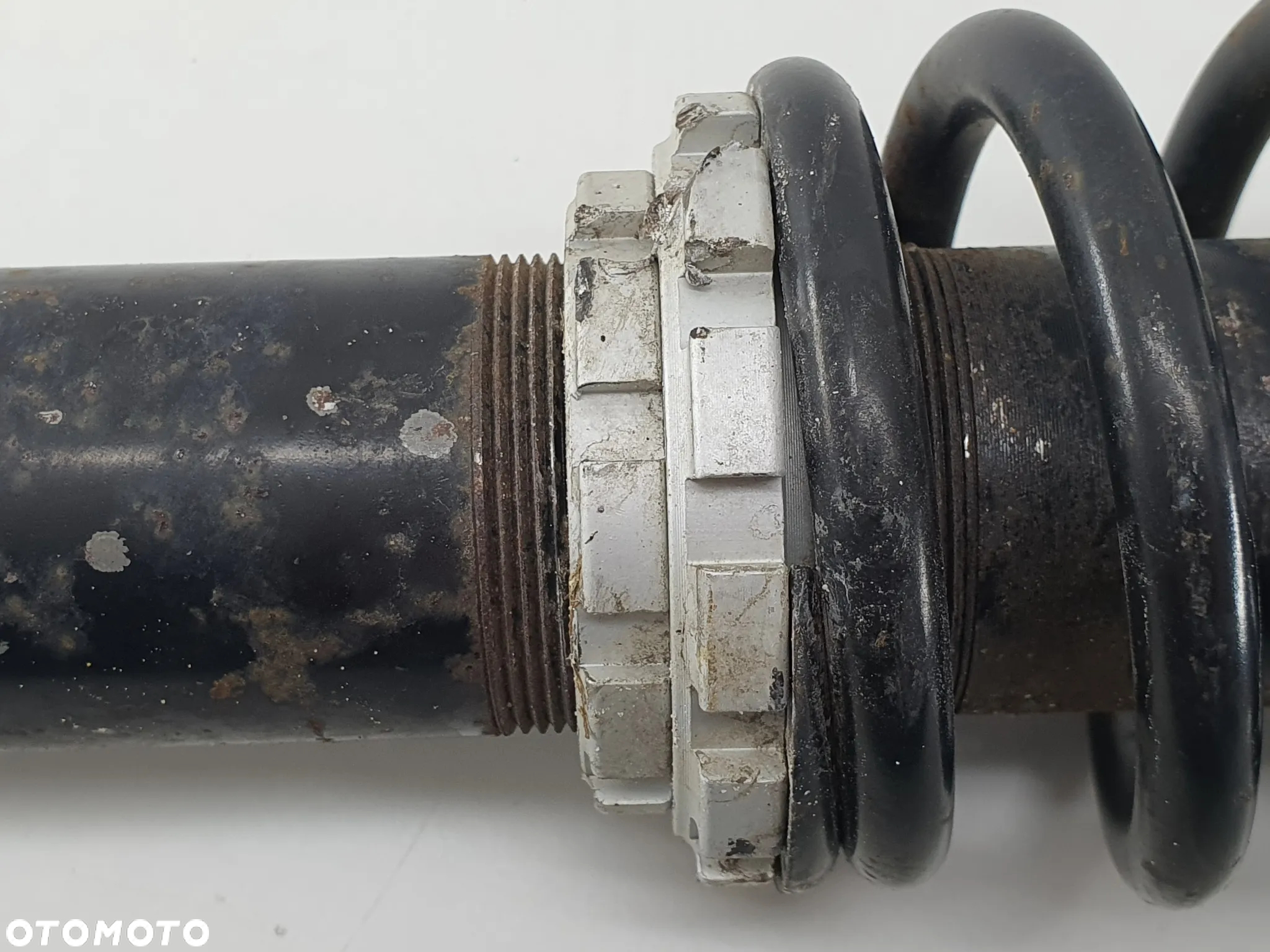 AMORTYZATOR TYL SPREZYNA  TGB BLADE 550 - 8