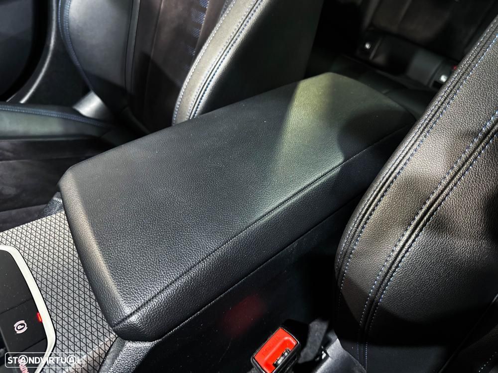 BMW 330 e Pack 50 anos M Auto - 44