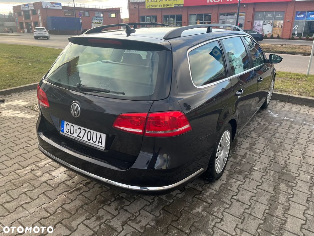 Volkswagen Passat 2.0 TDI Comfortline DSG - 10