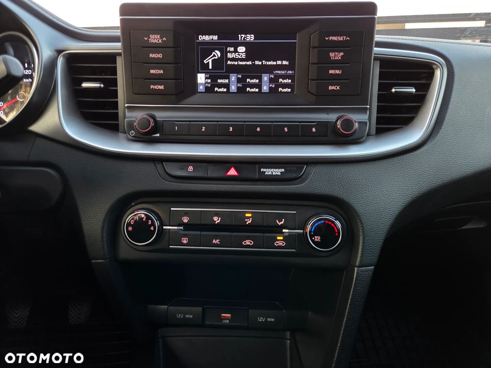 Kia Ceed 1.5 T-GDI S - 25