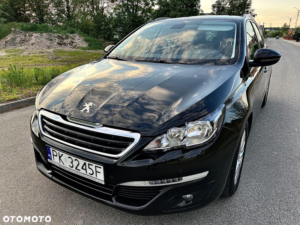 Peugeot 308 - 1