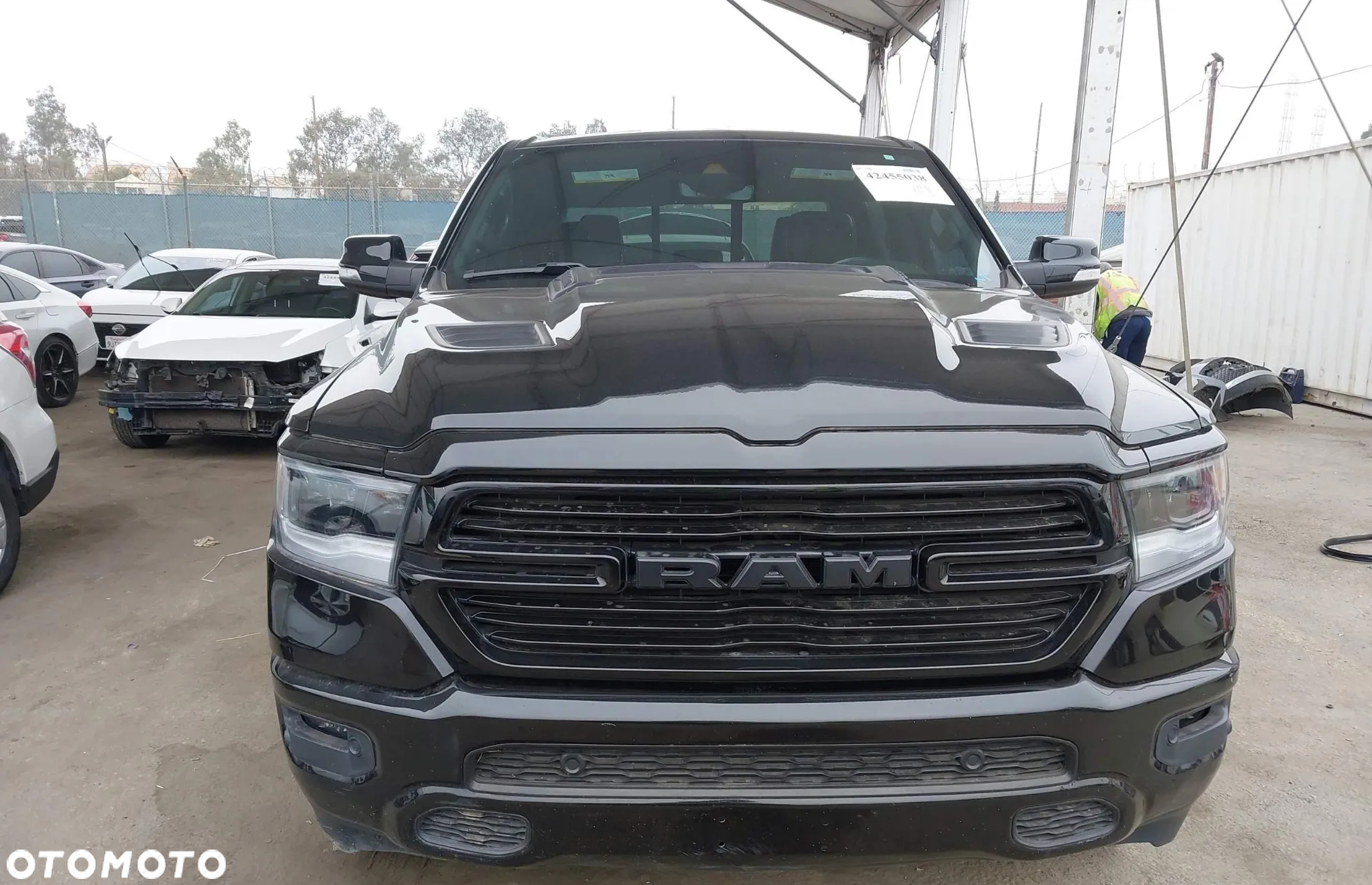 Dodge RAM 1500 5.7 4x4 - 2
