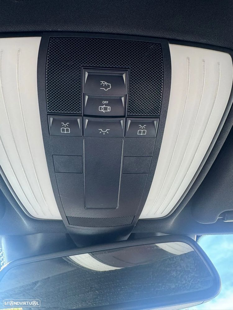 Mercedes-Benz E 300 Bluetec Hybrid Avantgarde - 29