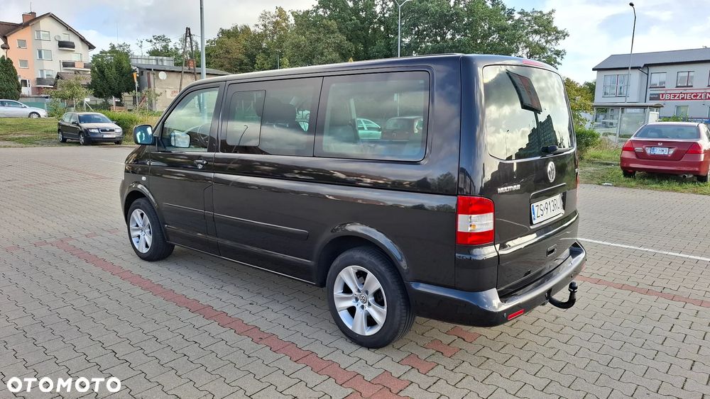 Volkswagen Multivan - 4