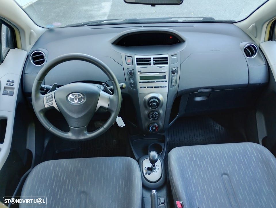 Toyota Yaris 1.33 VVT-i High Pack MM - 4