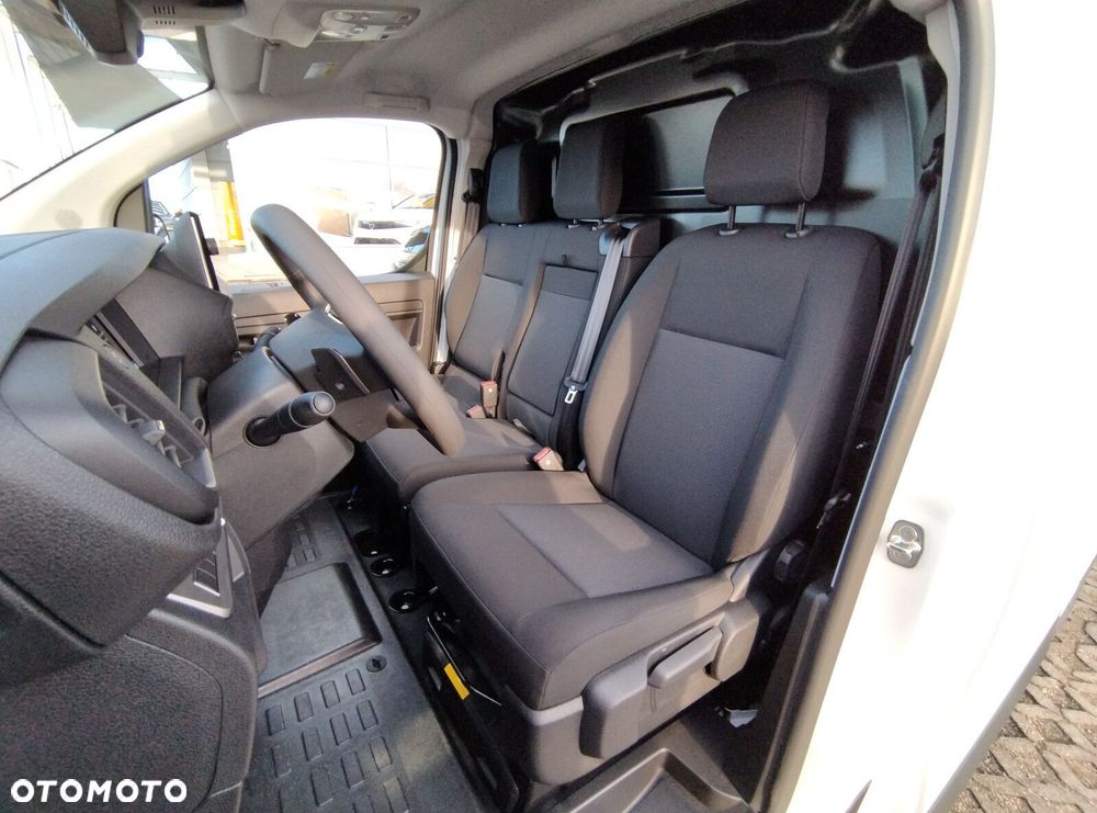Opel Vivaro Vivaro Furgon XL Diesel 2.2 150 KM Automat - 22