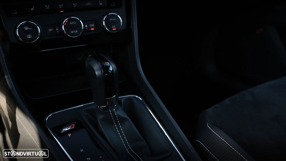 SEAT Leon 2.0 TSI Cupra DSG S/S - 29