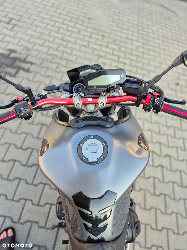 Yamaha MT - 12