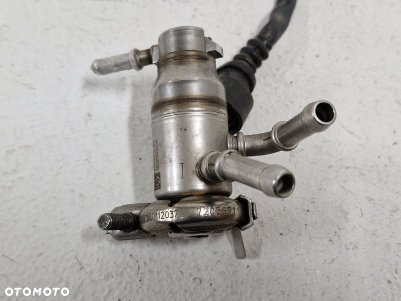 renault trafic 3 iii vivaro b 2.0 dci wtryskiwacz wtrysk adblue 208997976r - 2