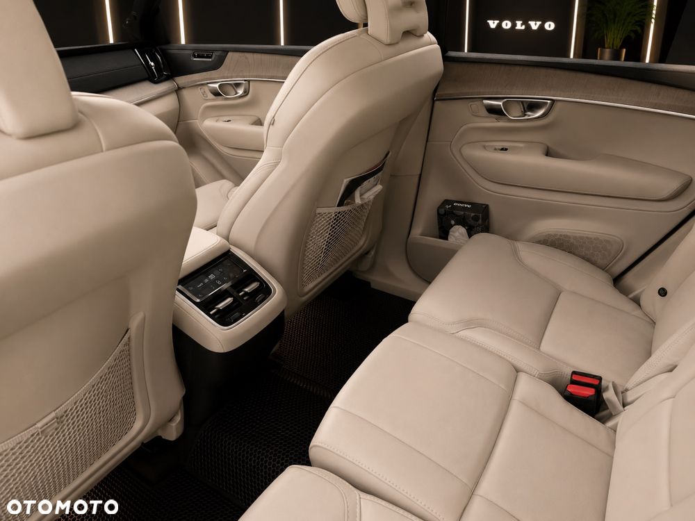 Volvo XC 90 B5 B AWD Ultra Bright 7os - 16