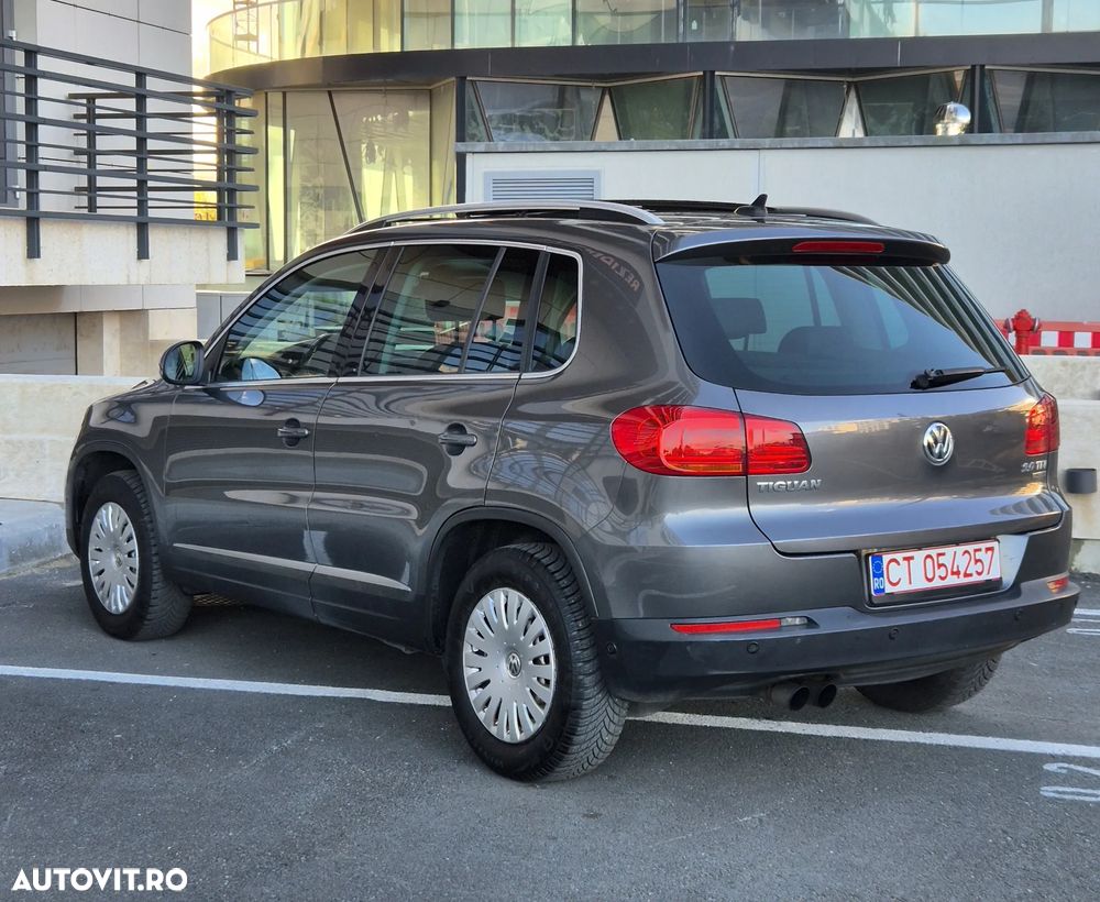Volkswagen Tiguan - 4