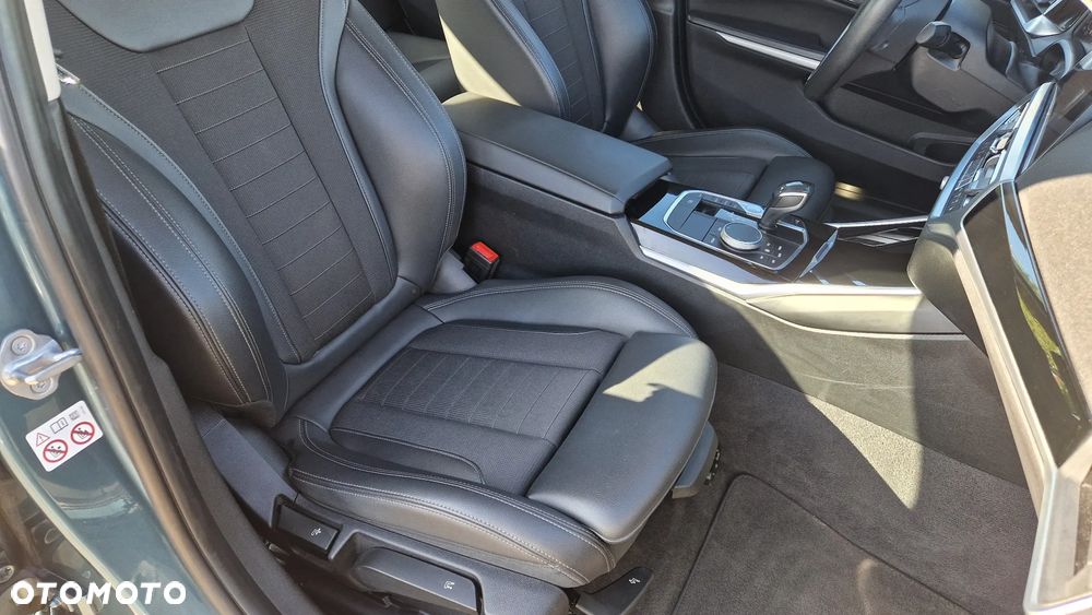 BMW Seria 3 320i GPF Sport - 33