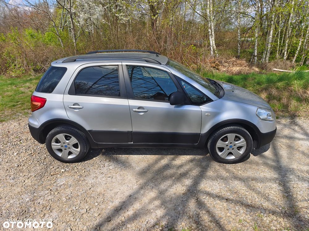 Fiat Sedici 1.6 16V 4x4 Luxury - 4