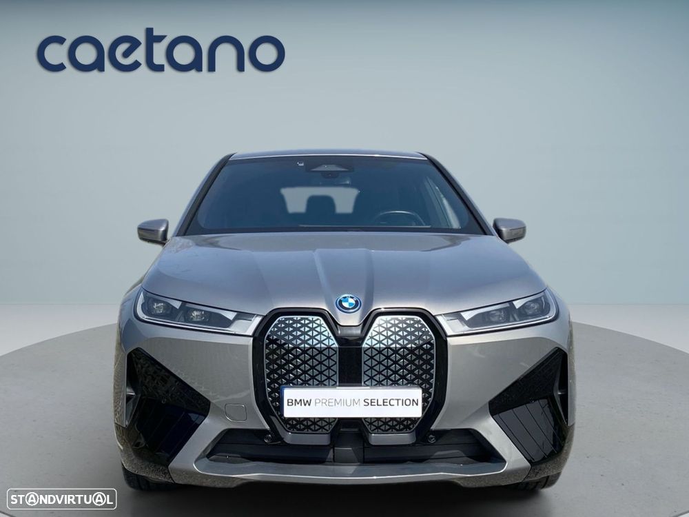 BMW iX xDrive 40 Pack Desportivo - 24