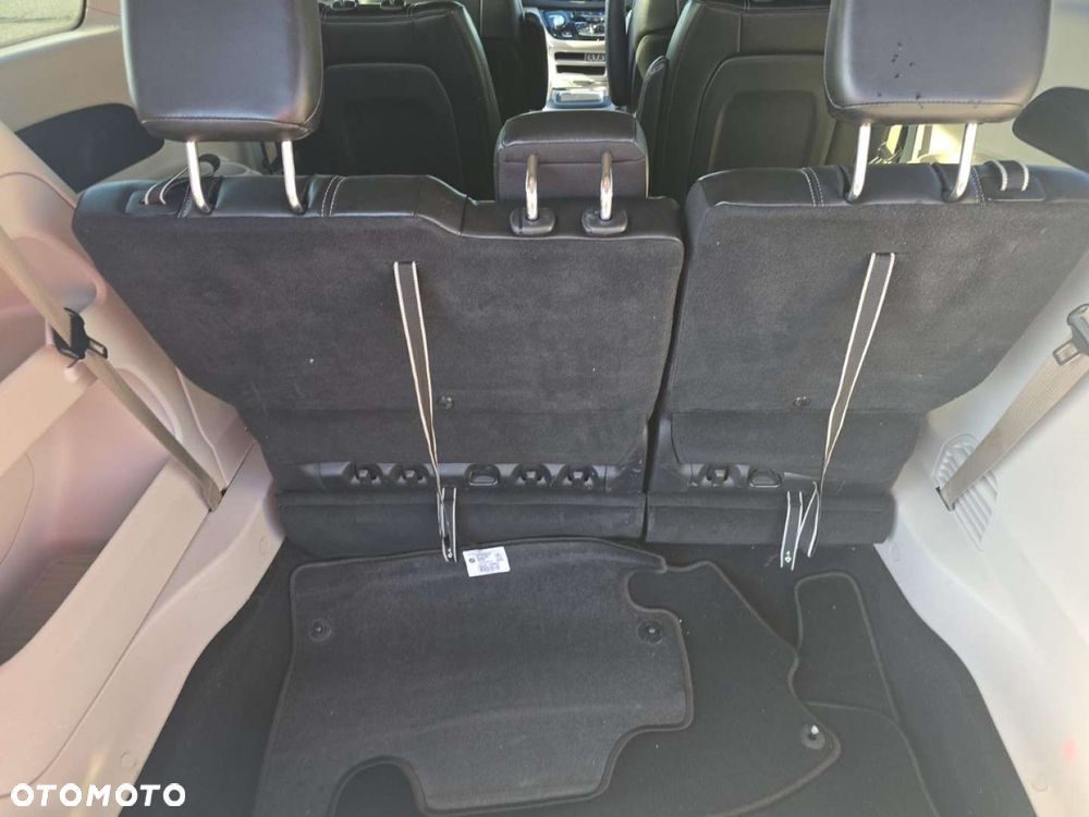 Chrysler Pacifica - 15