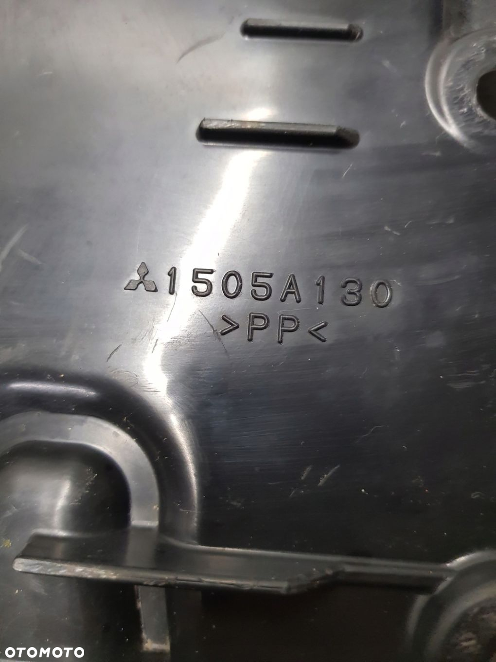 dolot powietrza Mitsubishi Lancer VIII 1.6 - 7