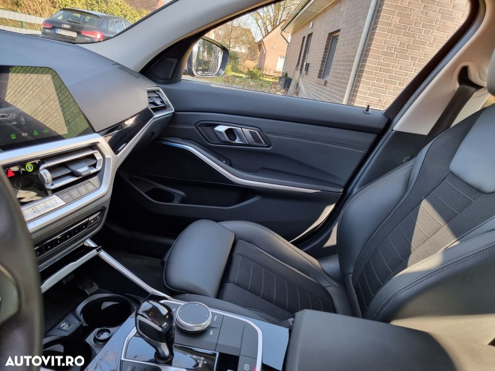 BMW Seria 3 330e Aut. Luxury Line - 19