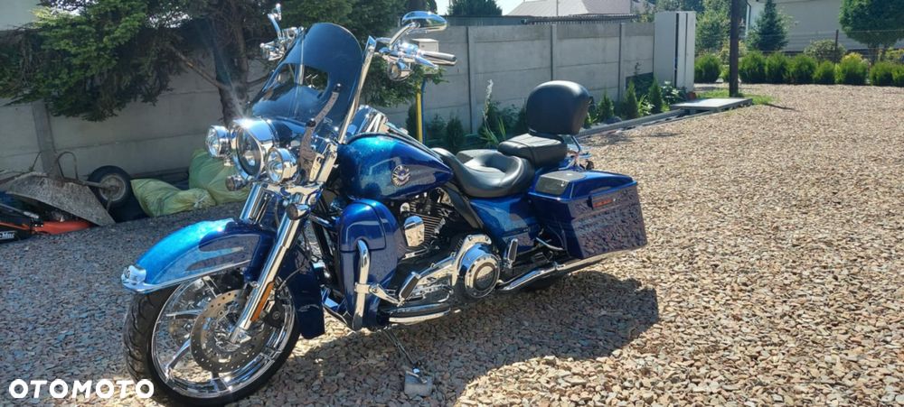 Harley-Davidson Touring Road King - 13