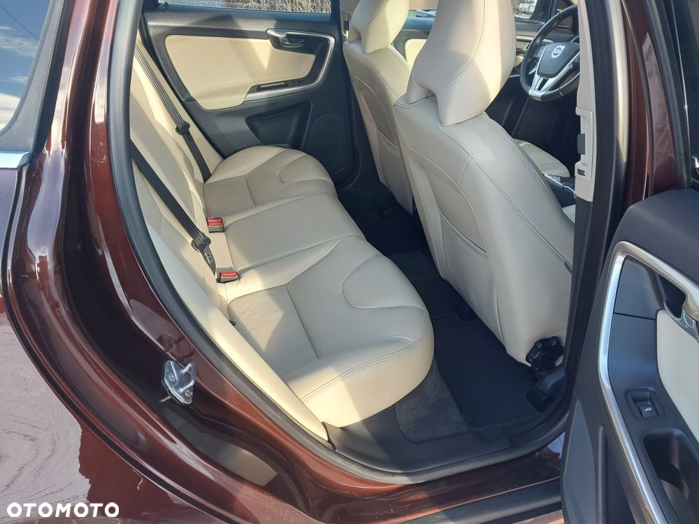 Volvo XC 60 - 5