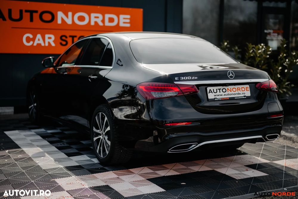 Mercedes-Benz E 300 de 9G-TRONIC AMG Line - 7