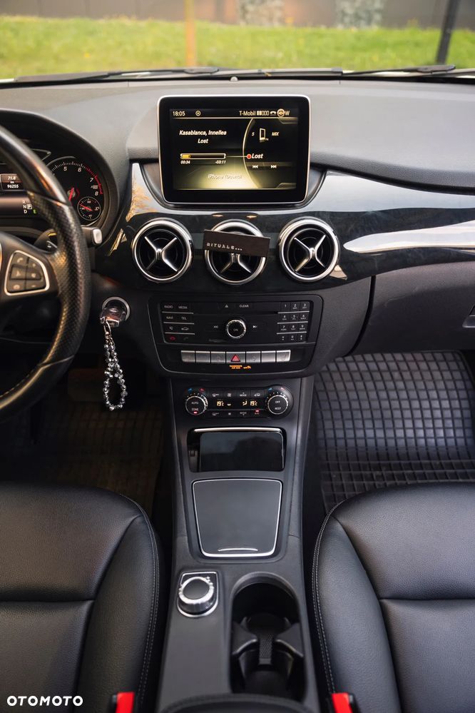 Mercedes-Benz Klasa B 250 4Matic 7G-DCT Urban - 25