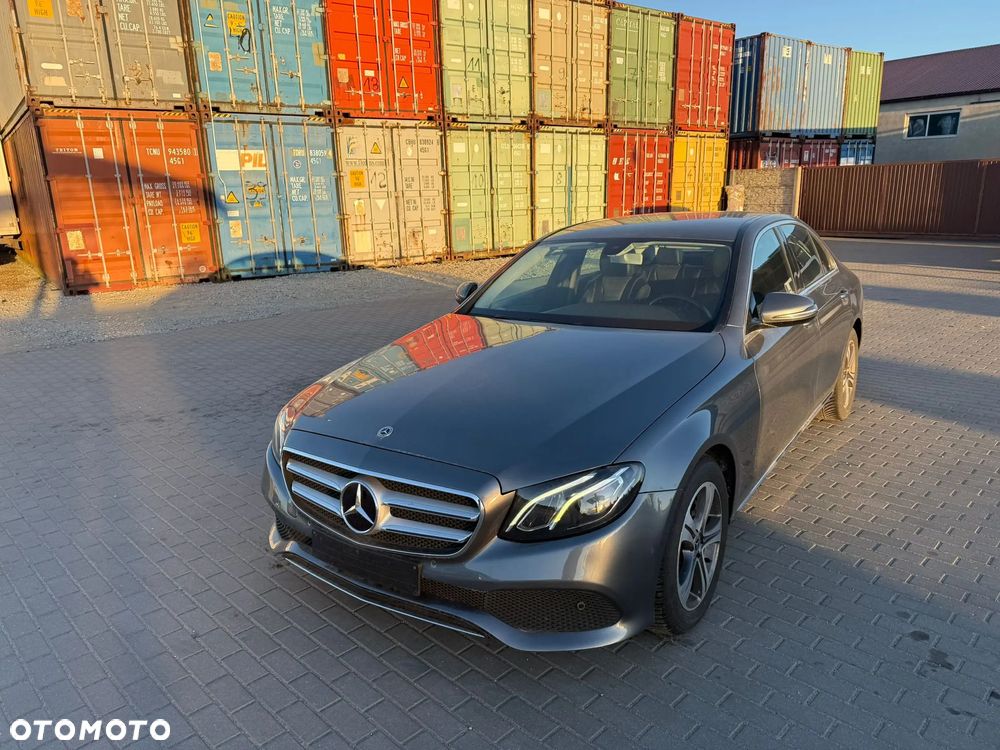 Mercedes-Benz Klasa E - 2