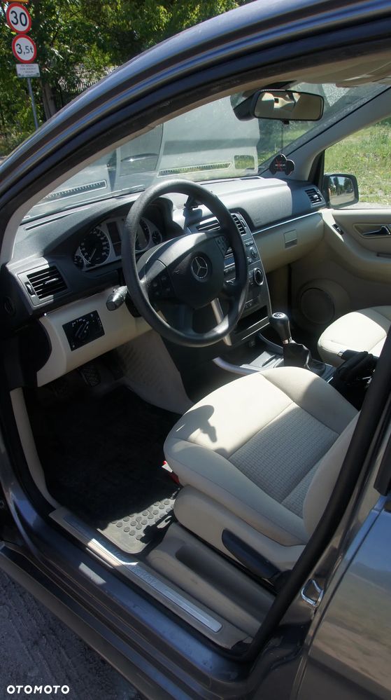 Mercedes-Benz Klasa B 180 CDI - 13