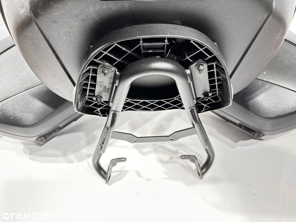 Kufer kufry kpl. Suzuki Gladius SFV 650 Givi V47 - 24