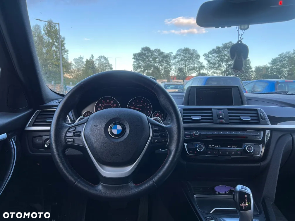 BMW Seria 3 - 12