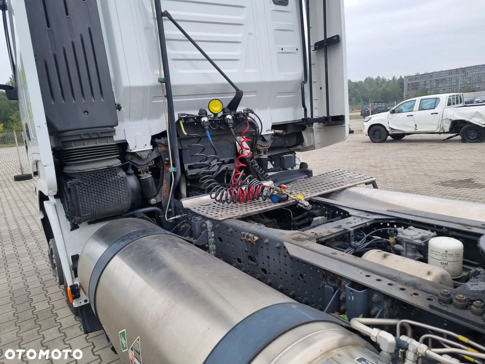 Iveco AS440S - 17